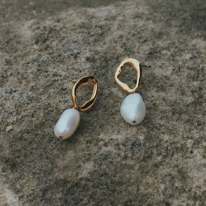 CIELO PEARL DROP EARRINGS