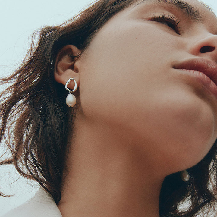 CIELO PEARL DROP EARRINGS