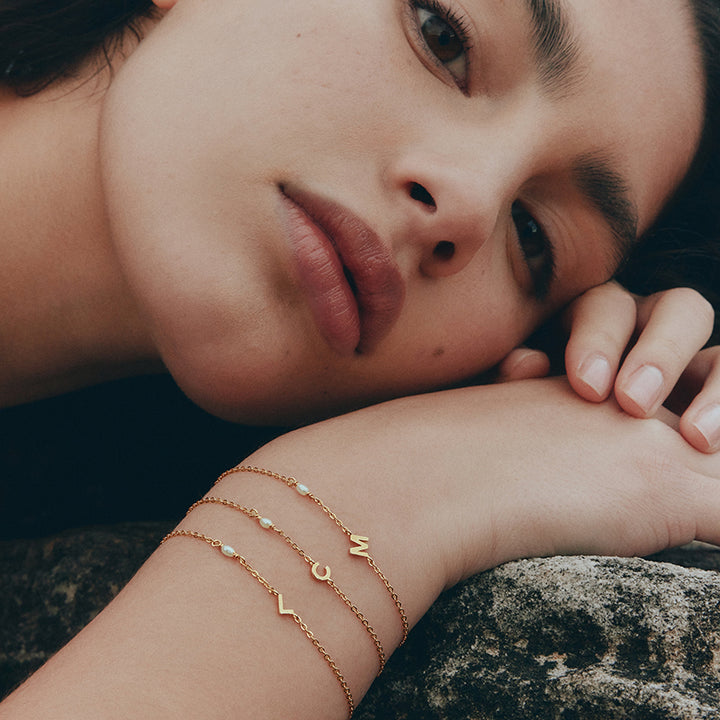 PEARL LETTER BRACELET