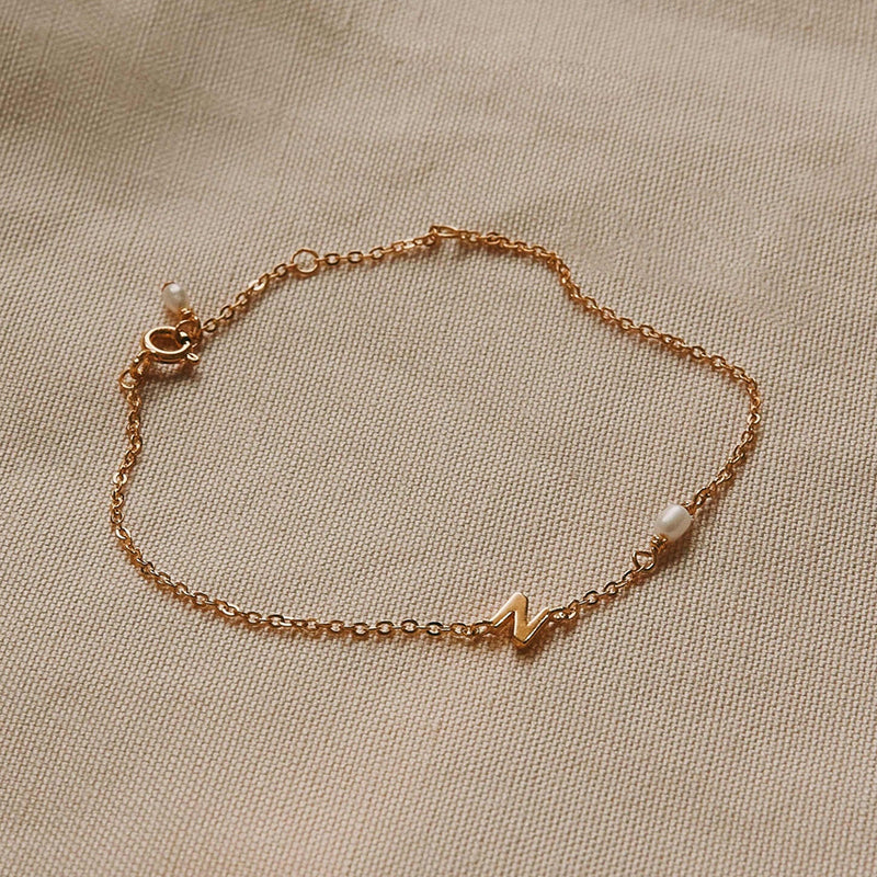 PEARL LETTER BRACELET