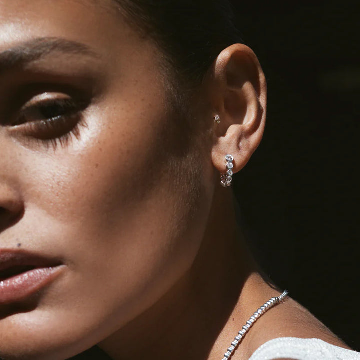 CRESCENDO OVAL HOOPS