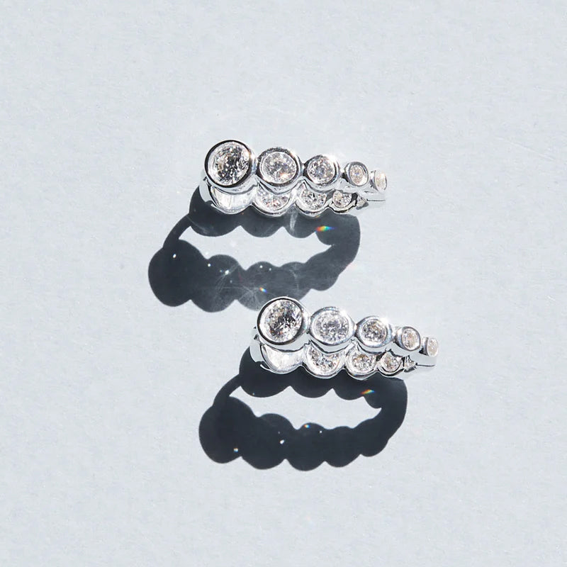 CRESCENDO OVAL HOOPS