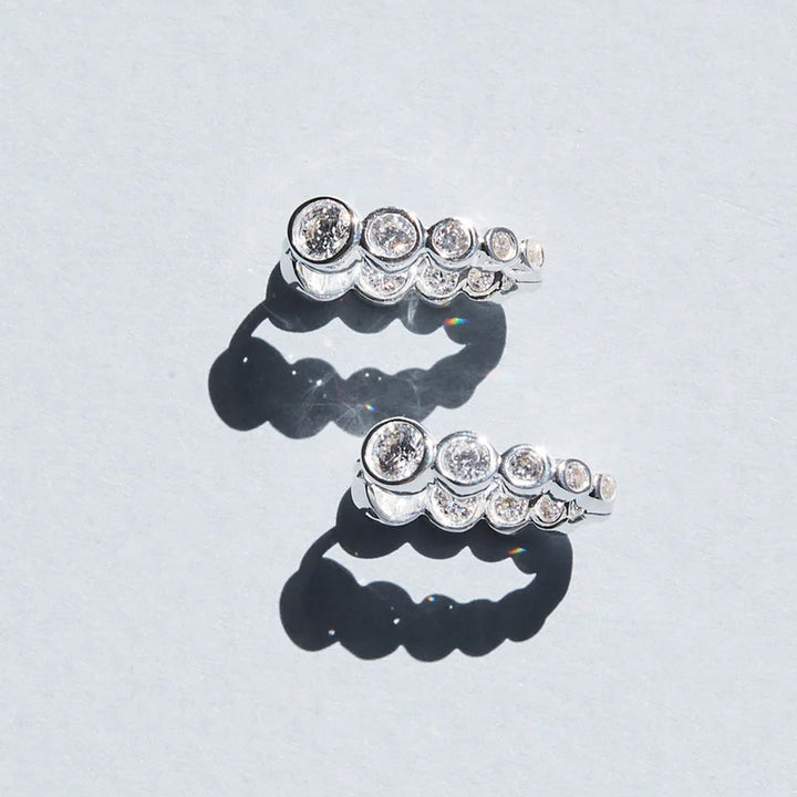 CRESCENDO OVAL HOOPS