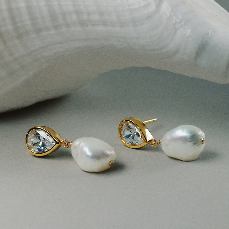 EROS PEAR & PEARL EARRINGS