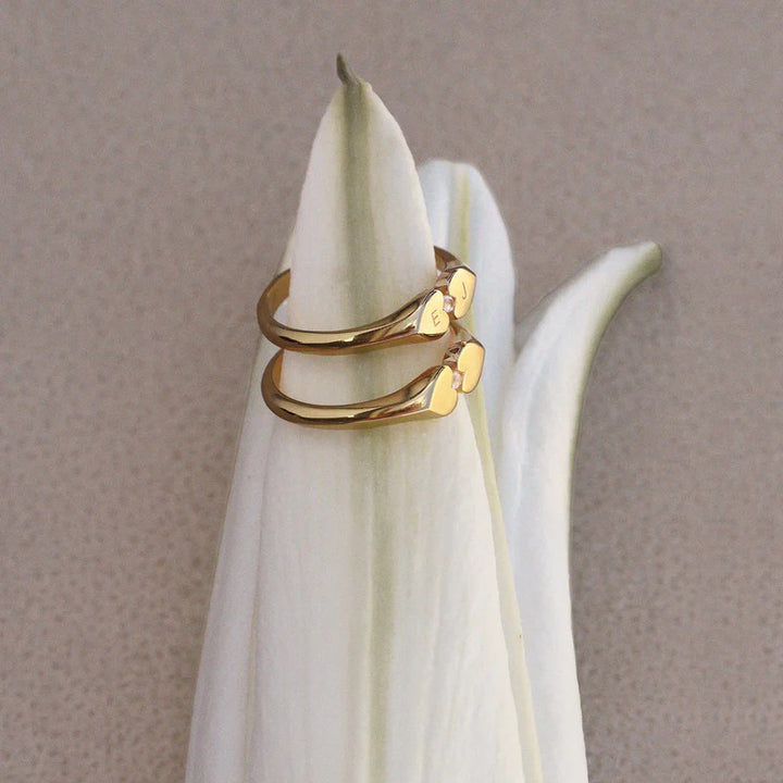 HEART CONNECTION SIGNET RING