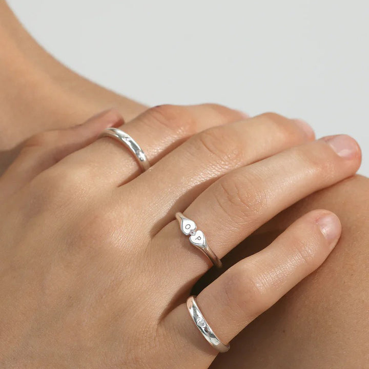 HEART CONNECTION SIGNET RING