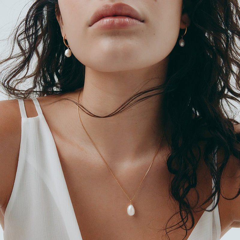 KESHI PEARL NECKLACE