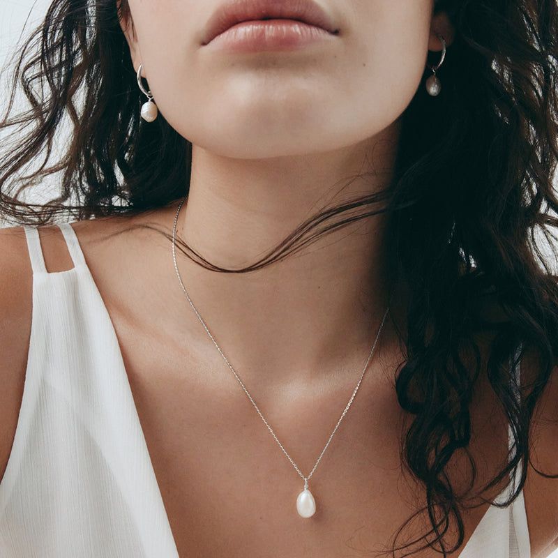 KESHI PEARL NECKLACE