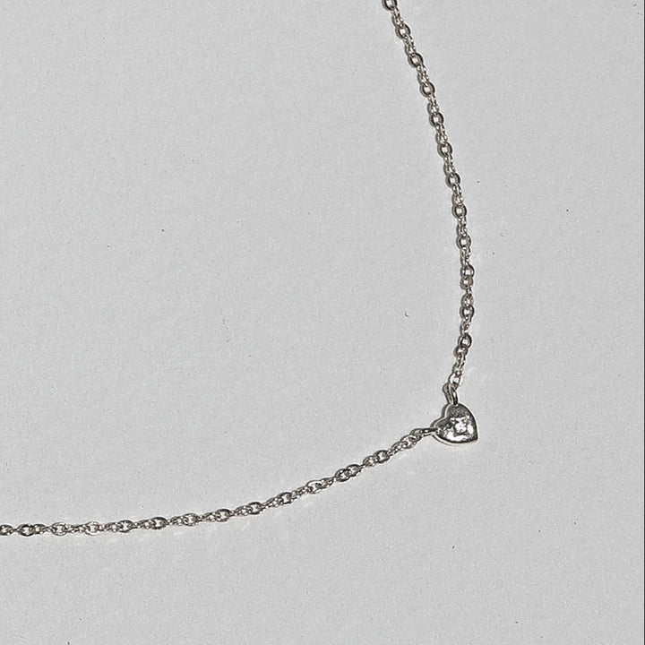 MINI HEART NECKLACE