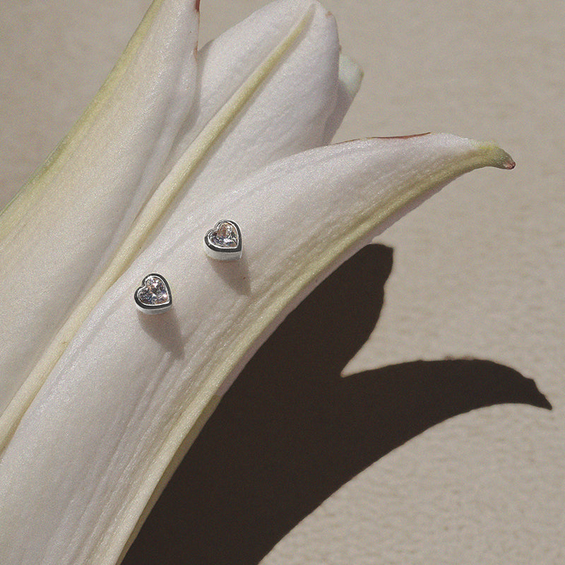 TRUE LOVE FLATBACK STUDS