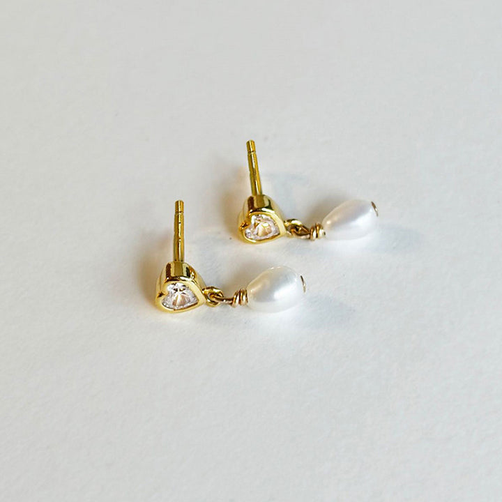 TRUE LOVE PEARL STUDS