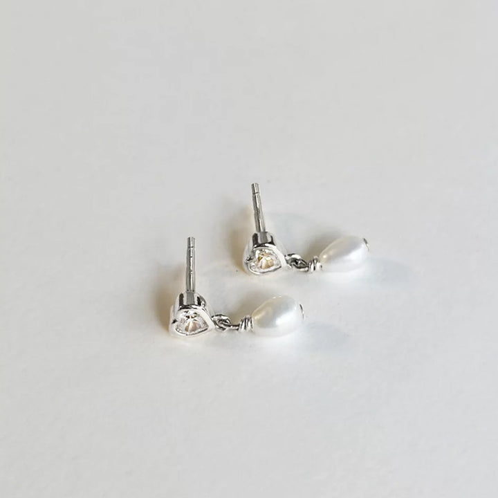 TRUE LOVE PEARL STUDS