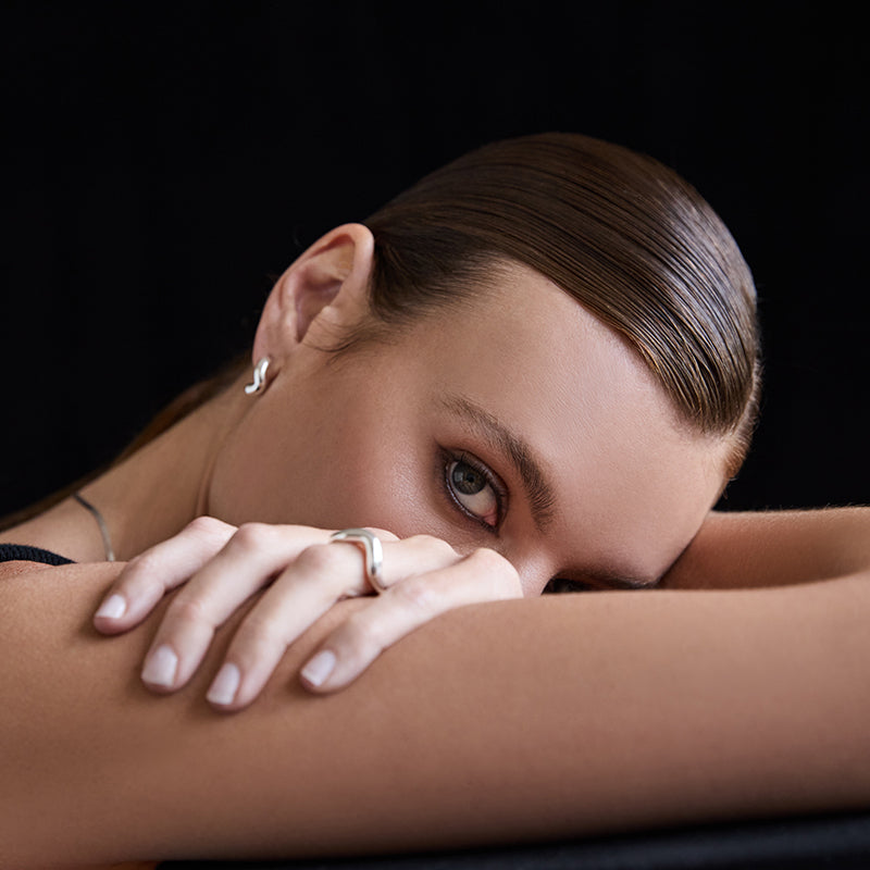 WABI SABI MINI HOOPS