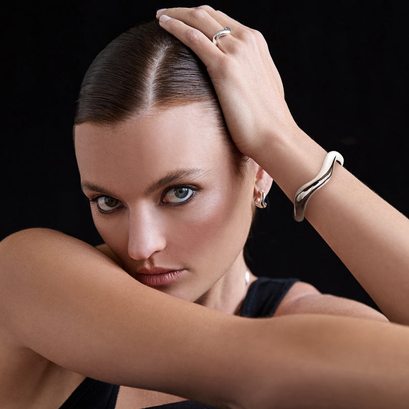 WABI SABI MINI HOOPS