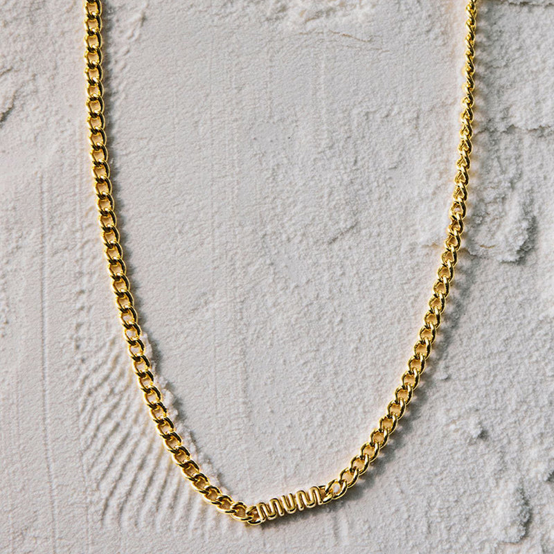 MUM CHAIN NECKLACE