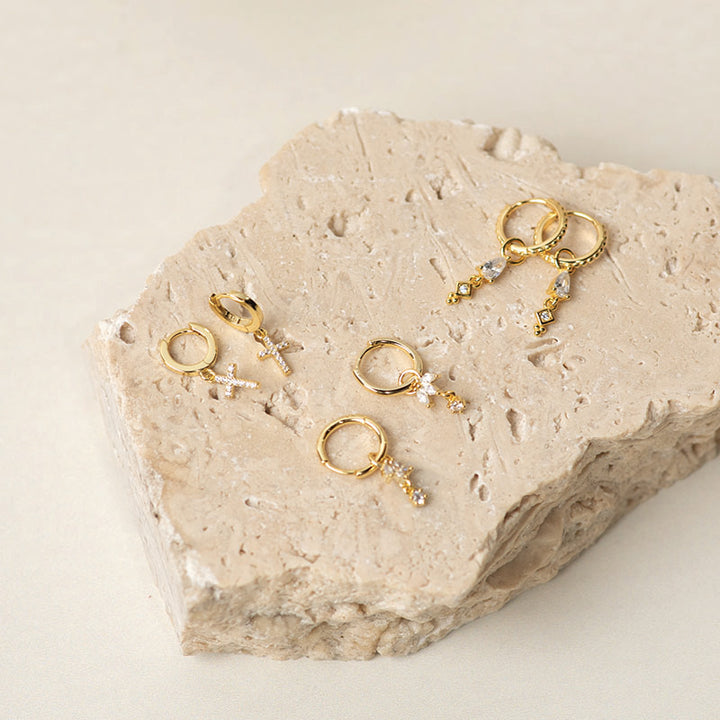 FANCY ZIRCONIA DROP HUGGIES