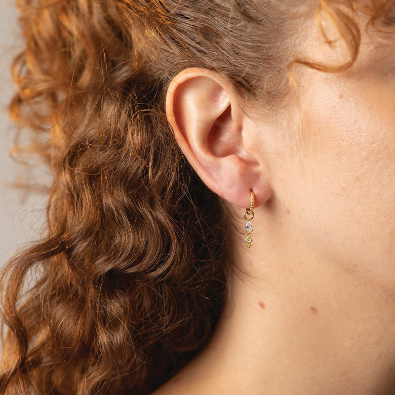 FANCY ZIRCONIA DROP HUGGIES