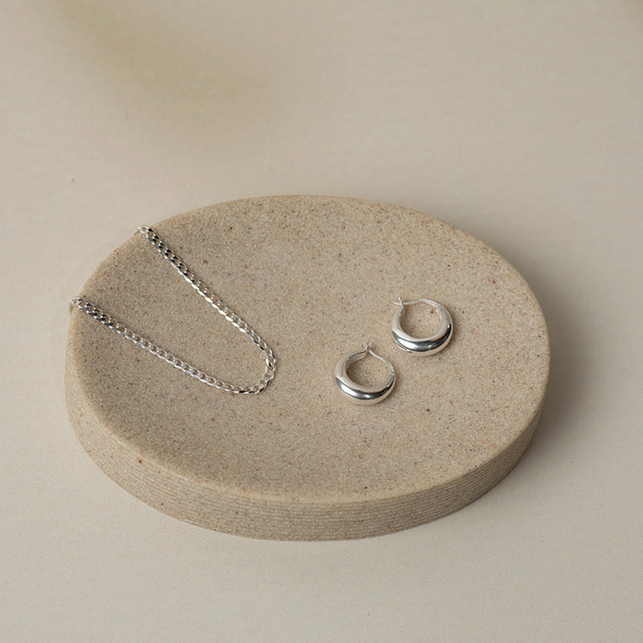 ELEGANT HOOP EARRINGS