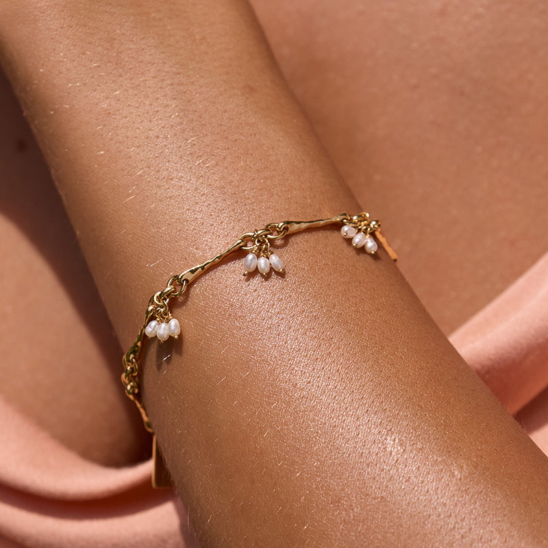 TRINKET PEARL BRACELET