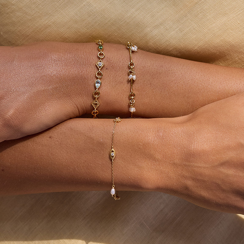 CELESTIAL MOONSTONE BRACELET