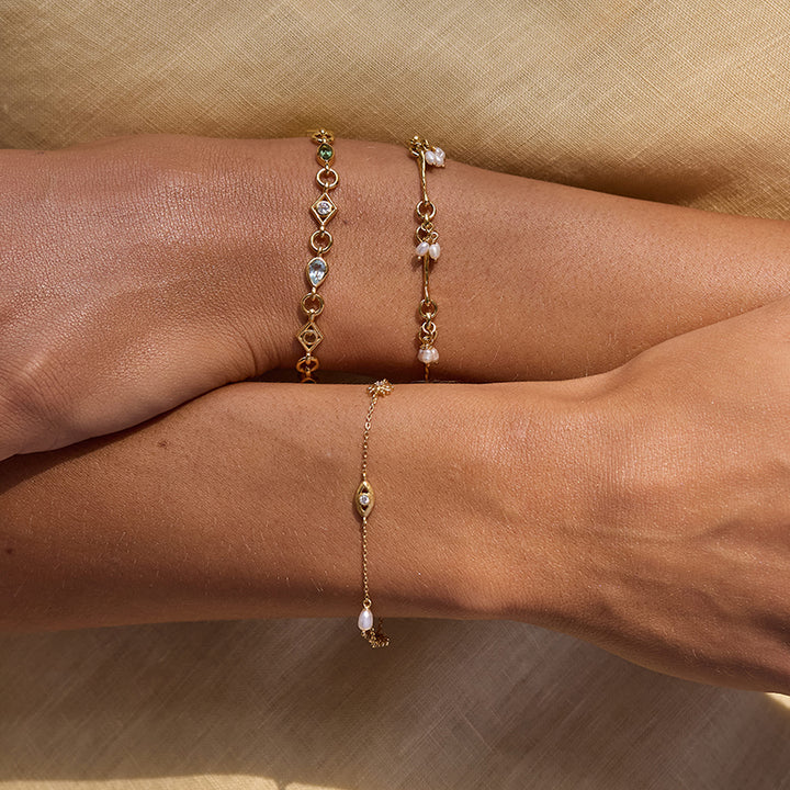 CELESTIAL MOONSTONE BRACELET
