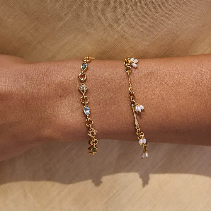 CELESTIAL MOONSTONE BRACELET