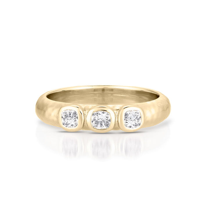 TASMIN RING - WHITE TOPAZ