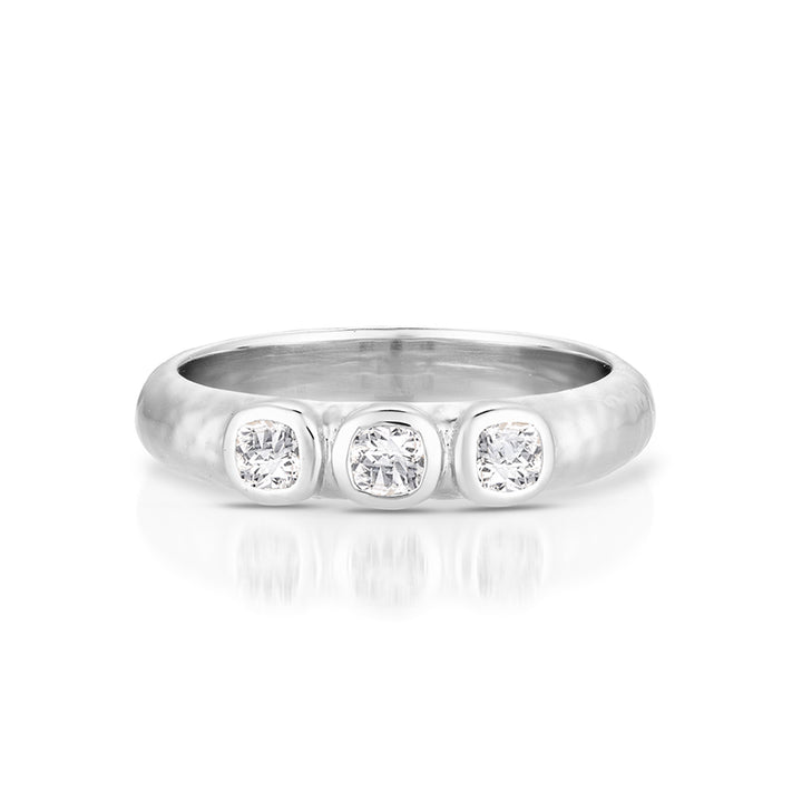 TASMIN RING - WHITE TOPAZ