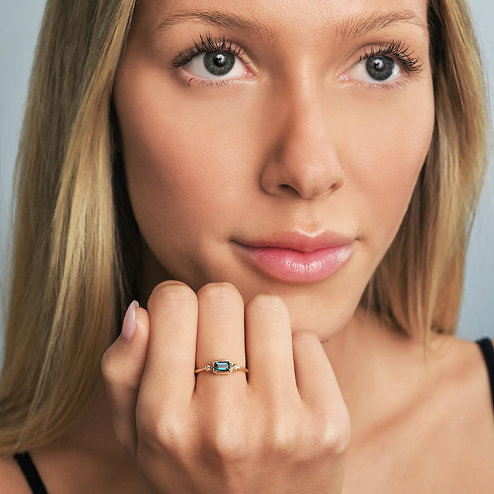 MAEVE LONDON BLUE TOPAZ RING