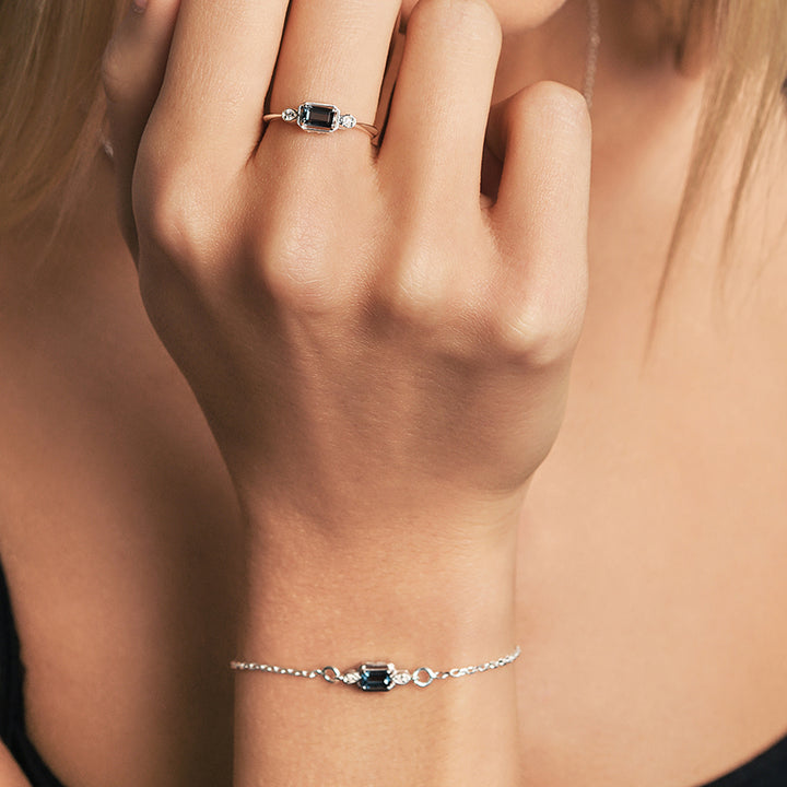 MAEVE LONDON BLUE TOPAZ RING