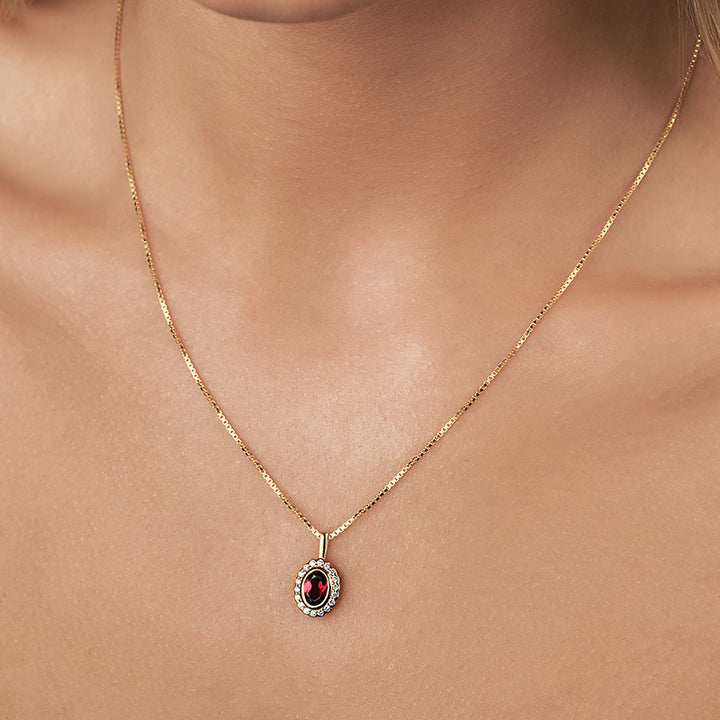 STELLA RHODOLITE GARNET NECKLACE