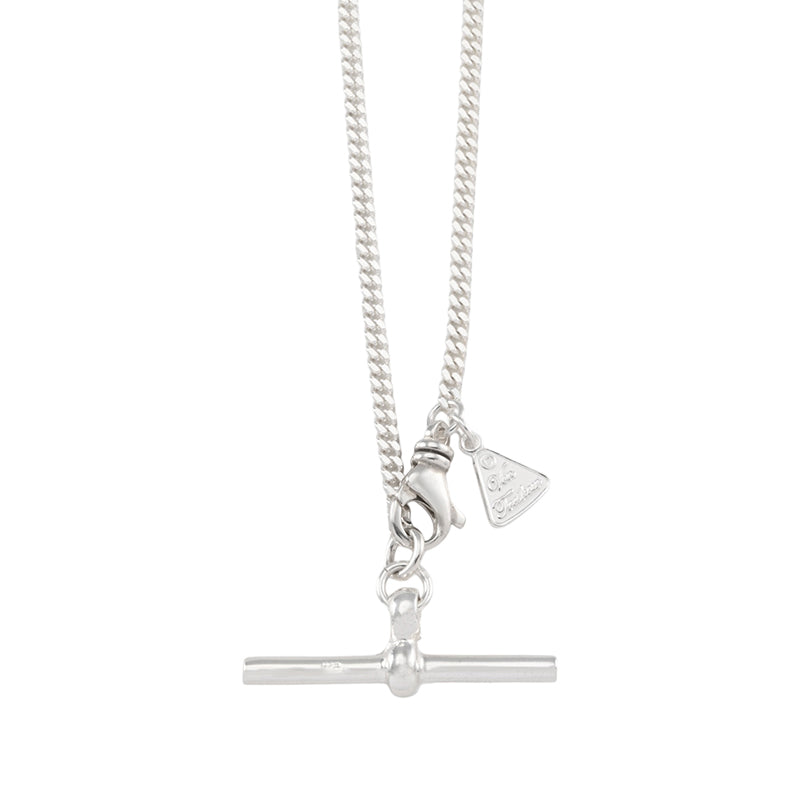 CURB LINK NECKLACE WITH T-BAR