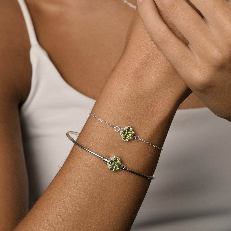 PERIDOT CLOVER BANGLE