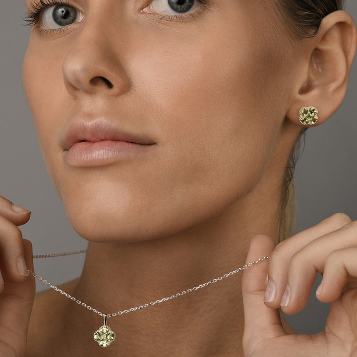PERIDOT CLOVER BELCHER NECKLACE
