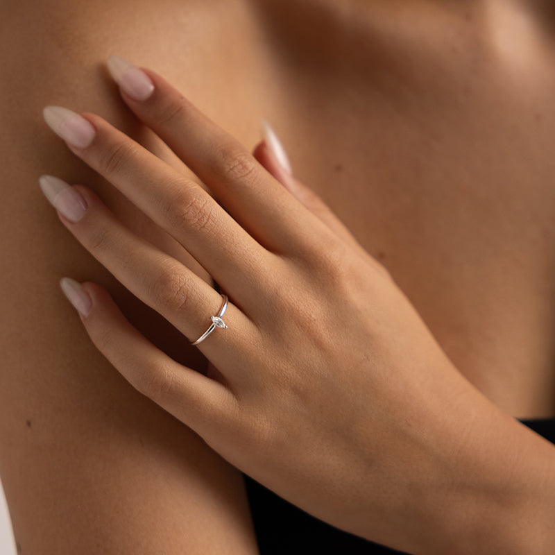 PRESENCE MARQUISE STACKING RING