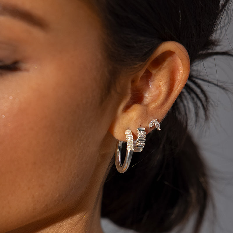 NOVA GLOW STUDS