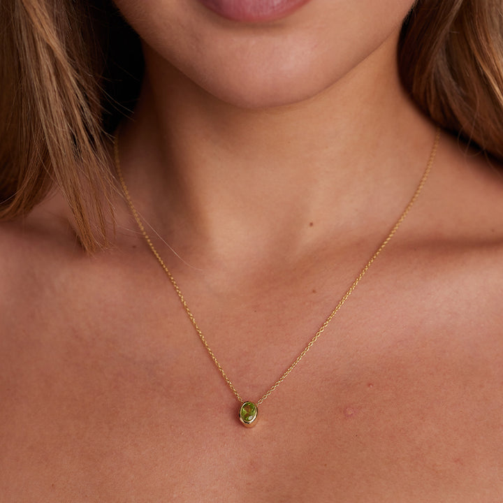 AUGUST PERIDOT BIRTHSTONE NECKLACE