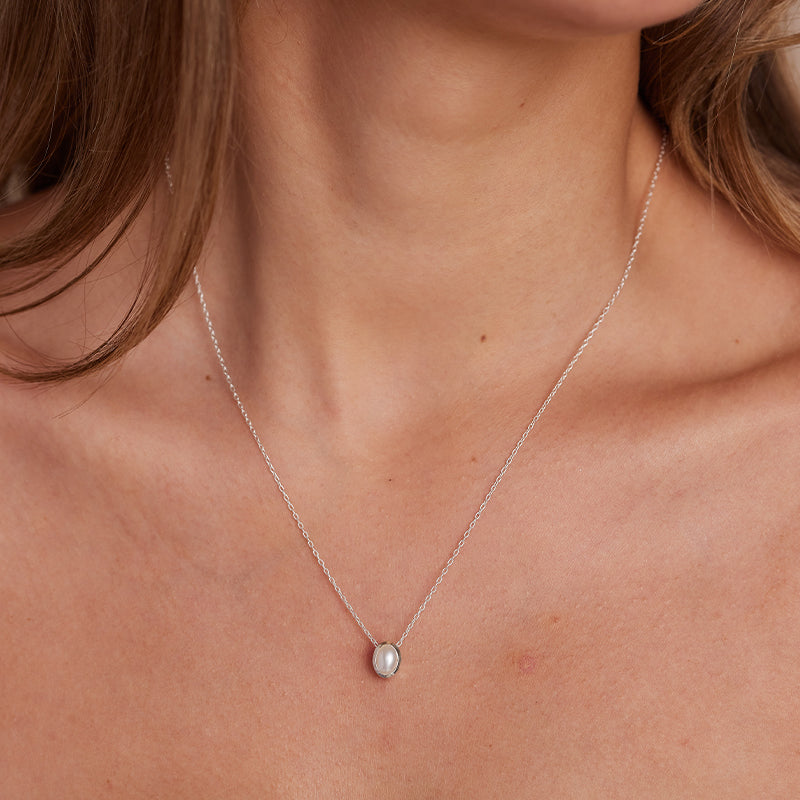 JUNE PEARL BIRTHSTONE NECKLACE