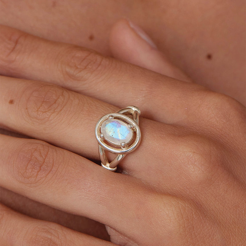 HALO MOONSTONE RING