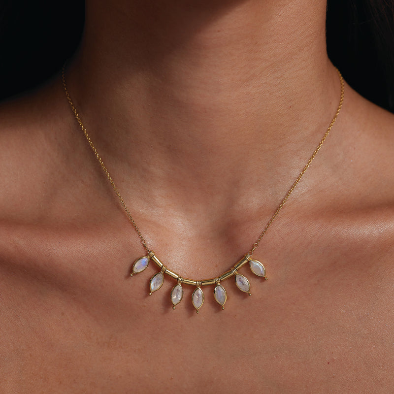 RISING MOONSTONE NECKLACE