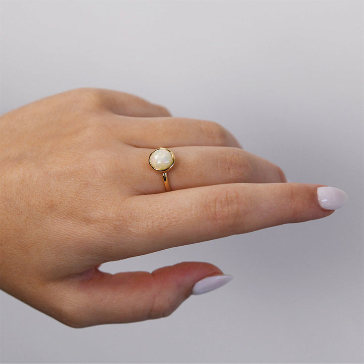 ROUND NATURAL OPAL RING