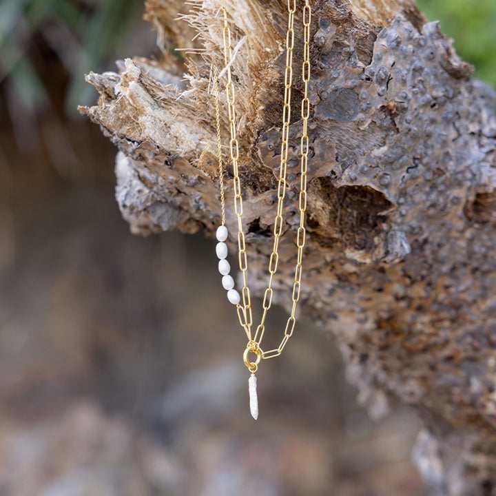 ESSENCE PEARL NECKLACE