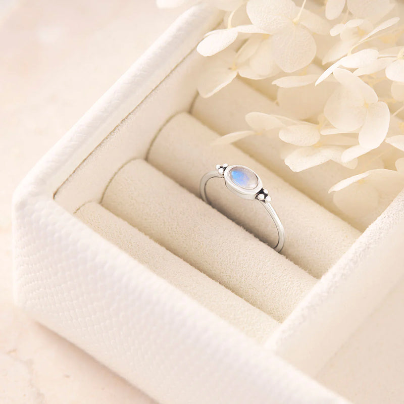 THE VISIONARY MOONSTONE RING