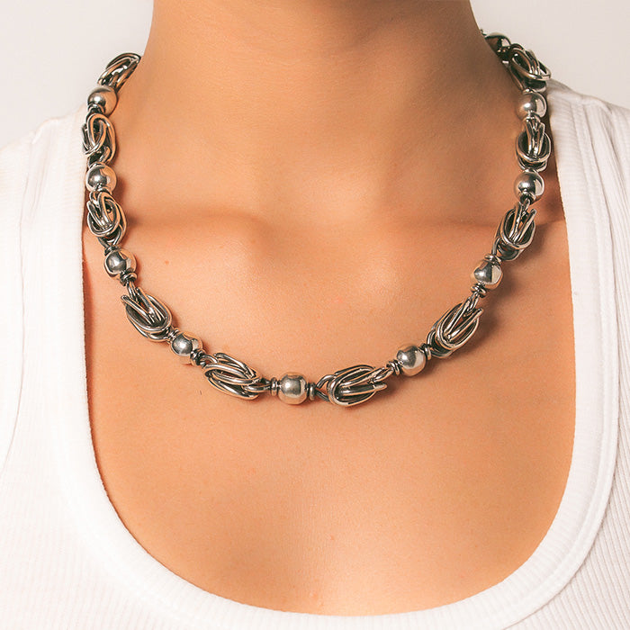 SOLITA KNOT AND BALL FOB NECKLACE