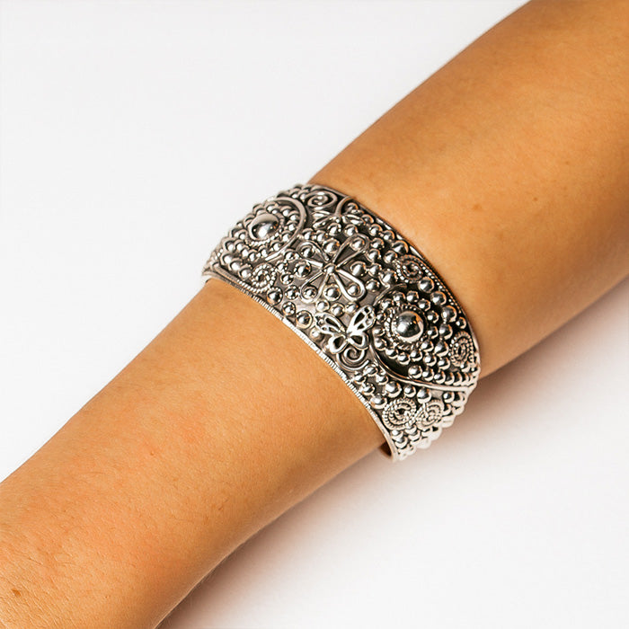 MYRA OXIDISED DECORATIVE CUFF