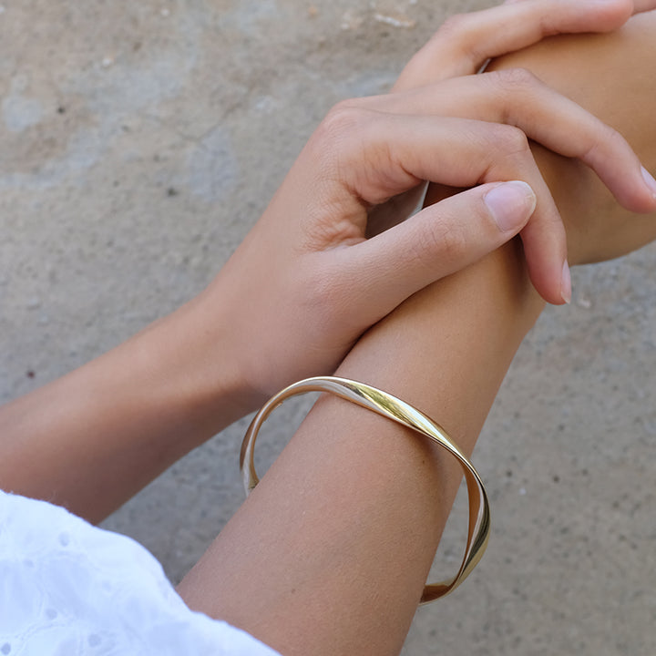 LARGE GARDEN OF EDEN BANGLE