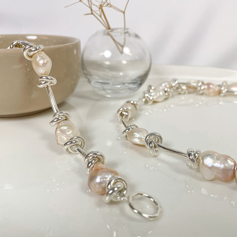 LA PAZ PEARL BRACELET