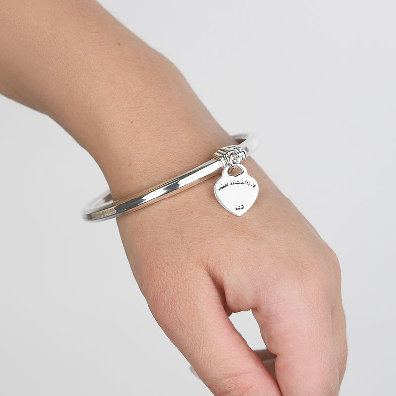 ART DECO BANGLE 5MM WITH LARGE VT HEART