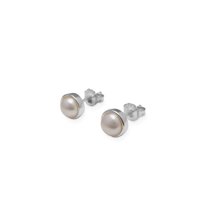 PEARL STUDS